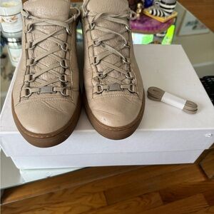 Men’s Balenciaga sneakers  shoes as 44 us 11 Pelle s gomm arena beige leather